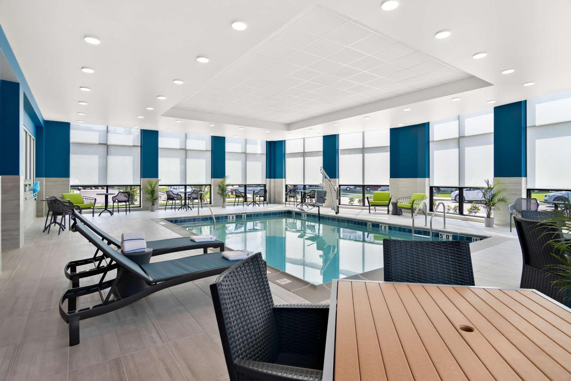 Hampton Inn & Suites Chicago Medical District Uic Екстер'єр фото