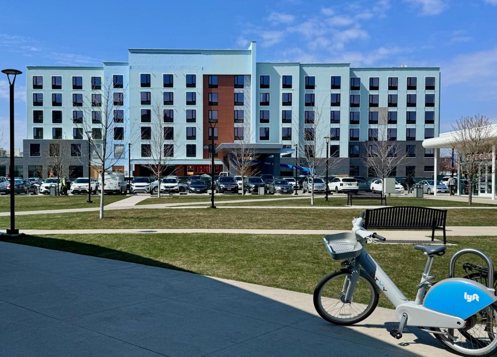 Hampton Inn & Suites Chicago Medical District Uic Екстер'єр фото